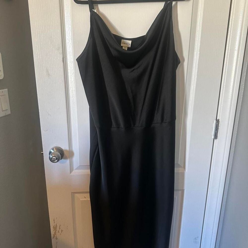 Ava-viv Women's Black Dress